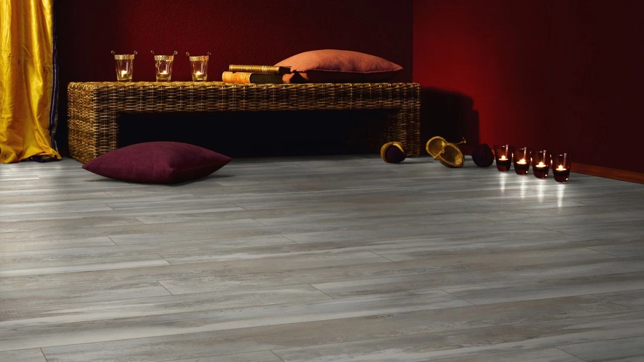 Laminatboden Shufflewood Hellgrau – Bild 3