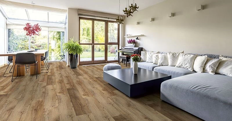 Klick-Vinylboden Eiche Lebhaft Rustikal LHD Mit Integr. Trittschalldämmung – Bild 3